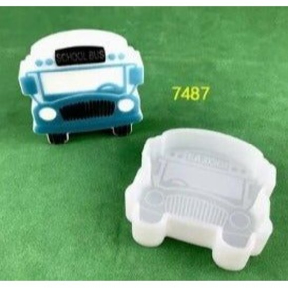 Freshie / Candle / Soap Silicone Mold School Bus - NIP - Picture 1 of 2
